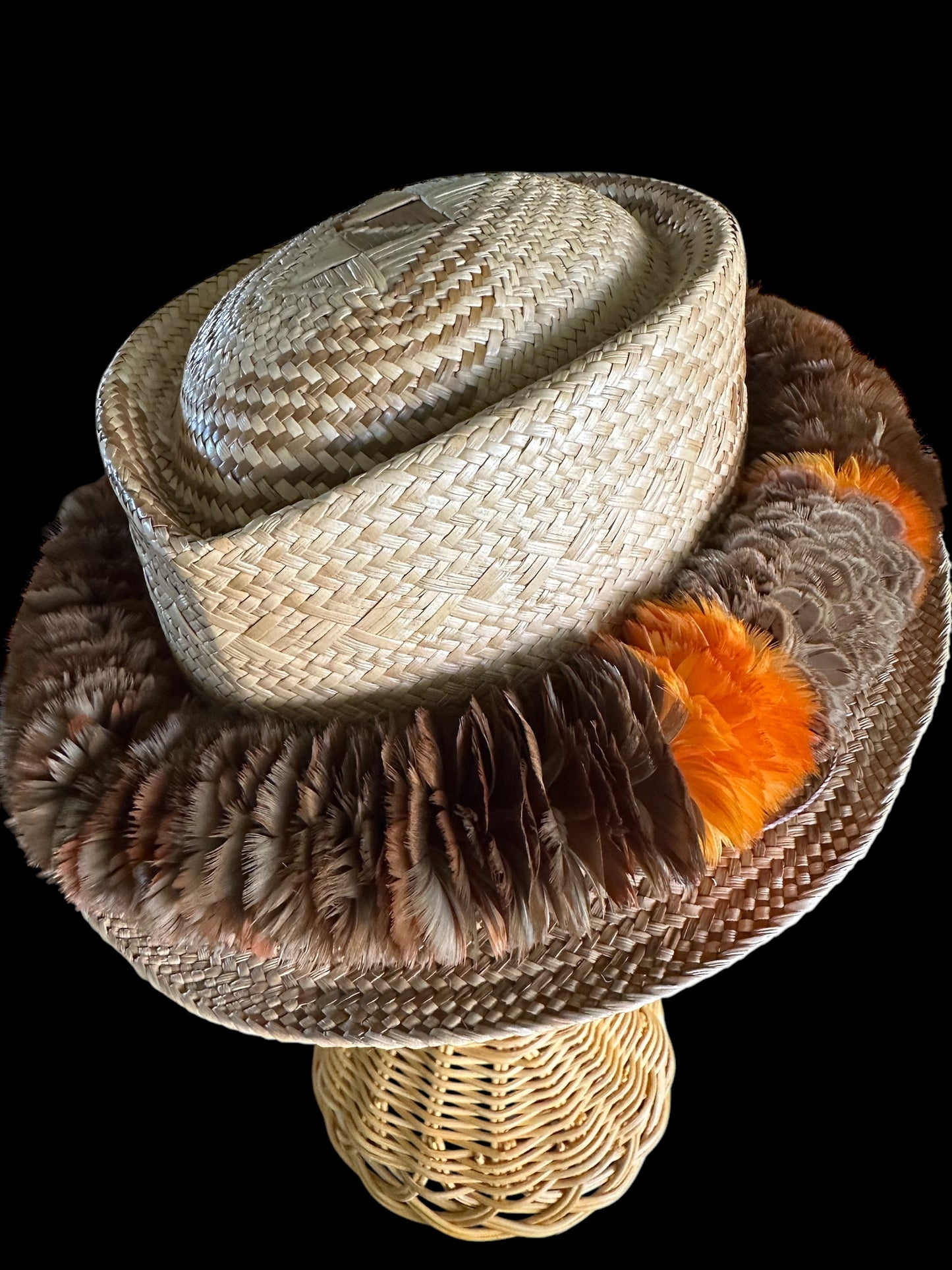 24” brown with hen accent PoePoe