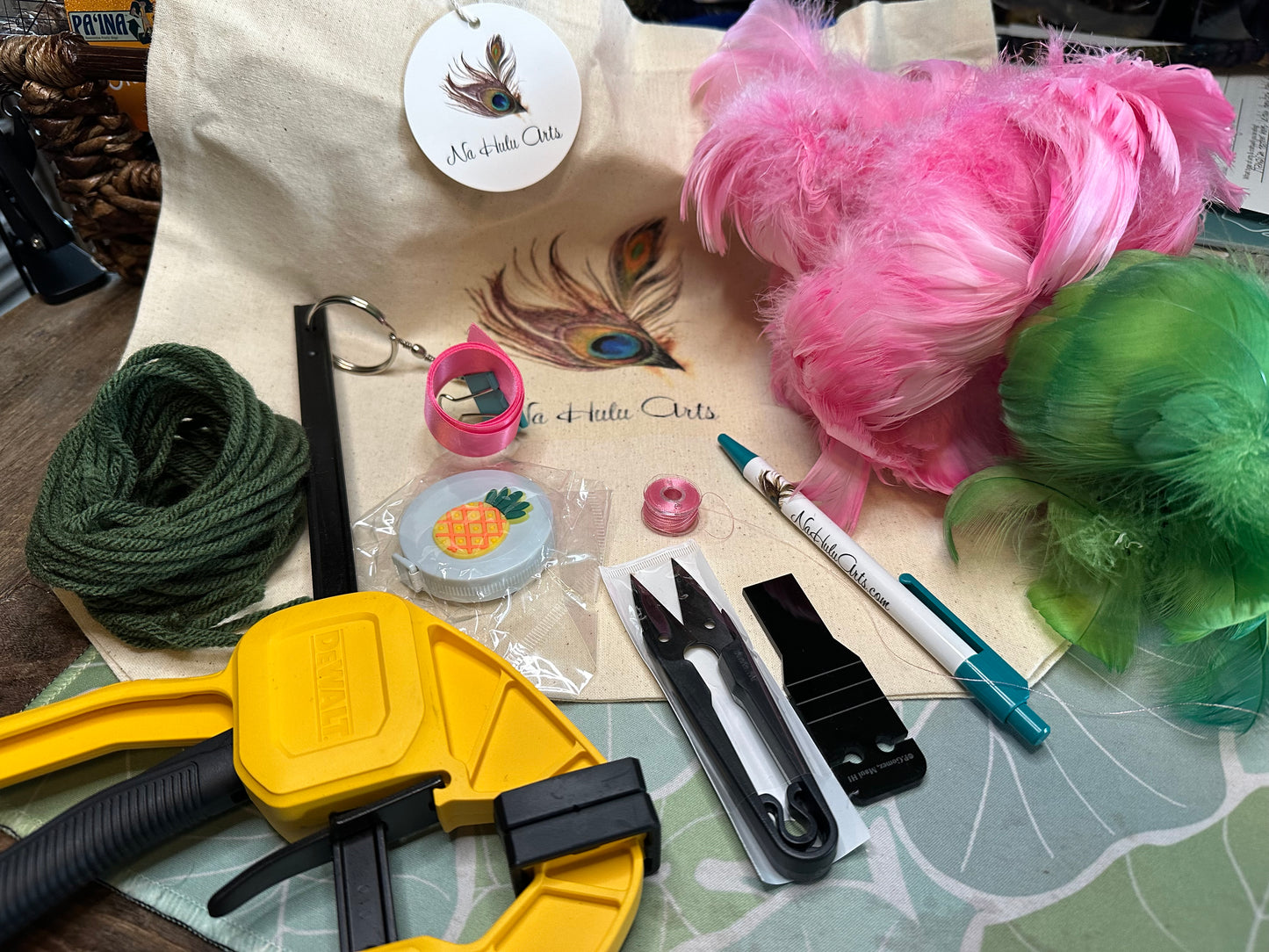 Kaua'i Museum classes - Lokelani (rosebud) lei hulu (feather lei) - Oct 17, 2025 11am-2pm