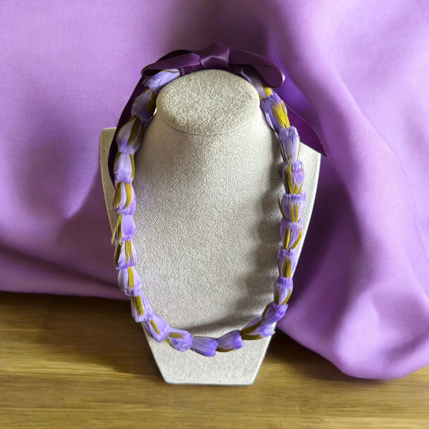 Kaua'i Museum classes - Lokelani (rosebud) lei hulu (feather lei) - Oct 17, 2025 11am-2pm