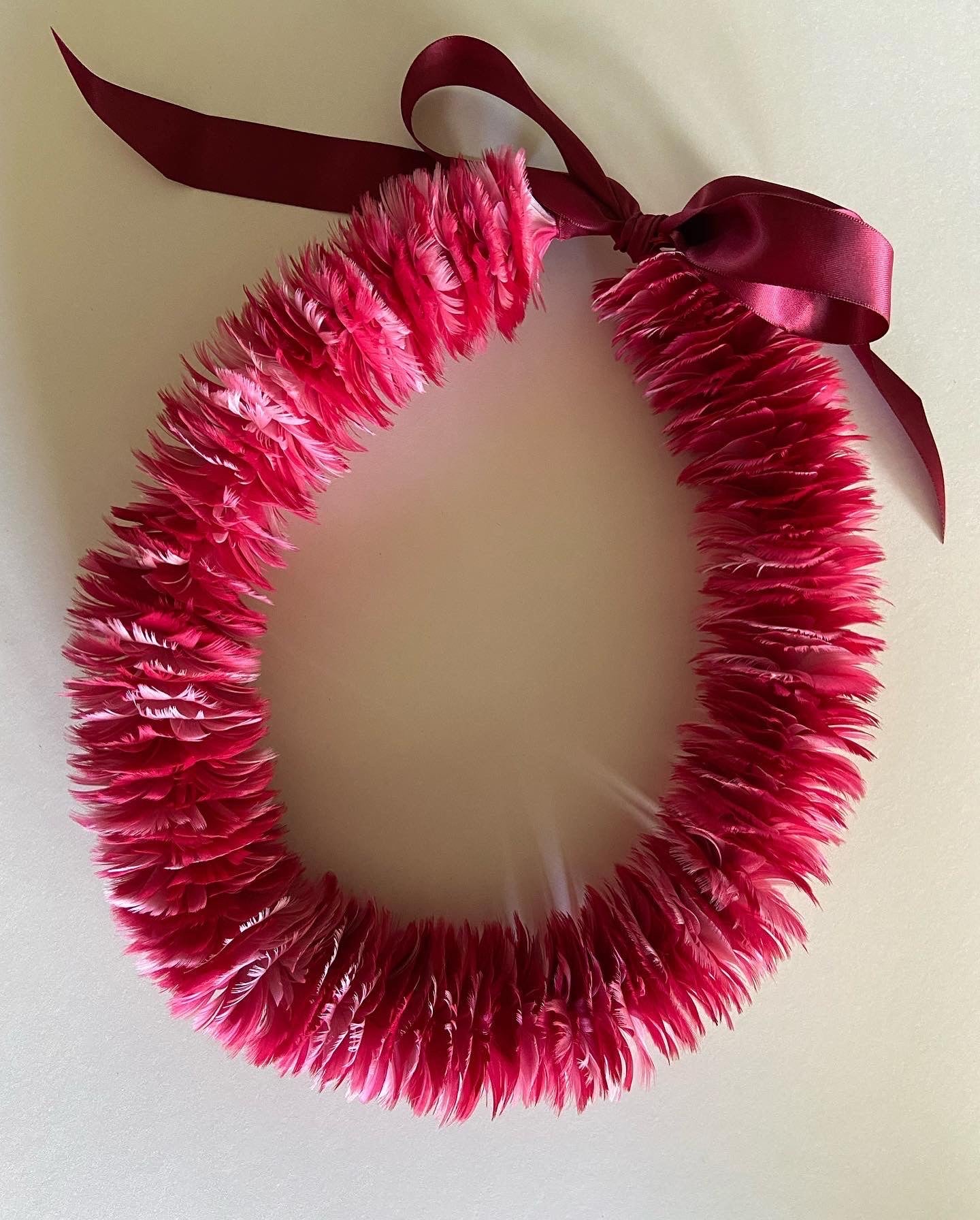Peppermint Lei Hulu (feather lei)
