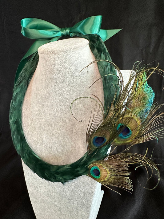 Emerald green with Peacock eye and sword Flair lei hulu kamoe (feather lei)
