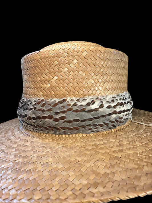24" Francolin Fade Humu Papale (feather hatband)