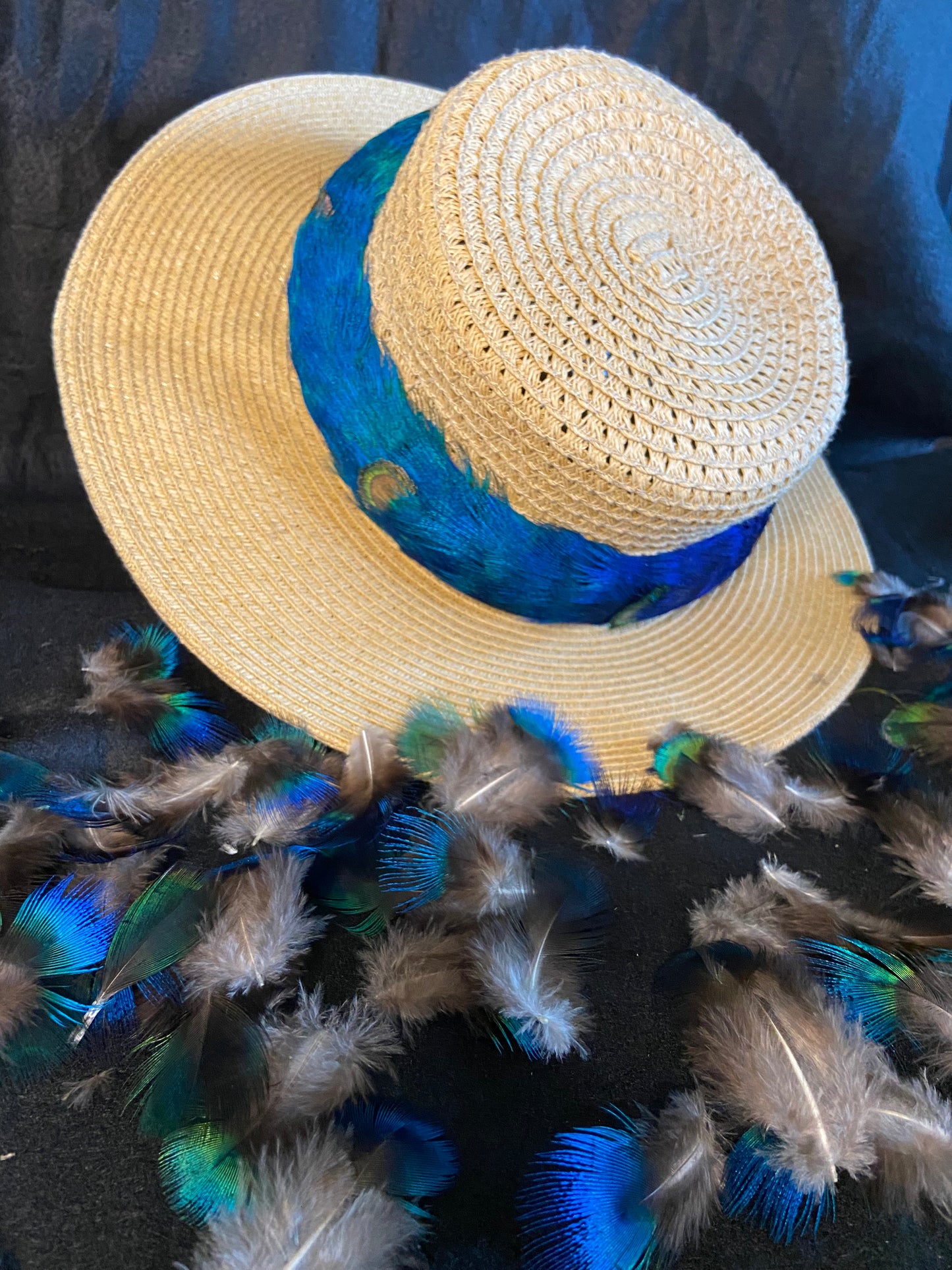 Blue Peacock Humu Papale (feather hat band) with gold peacock accents