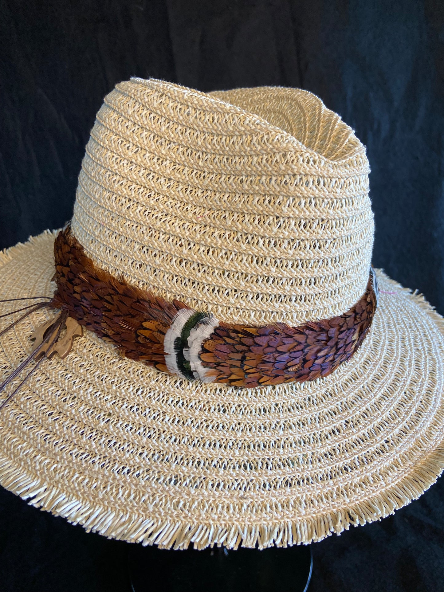 Ringneck Pheasant humu papale (feather hat band)