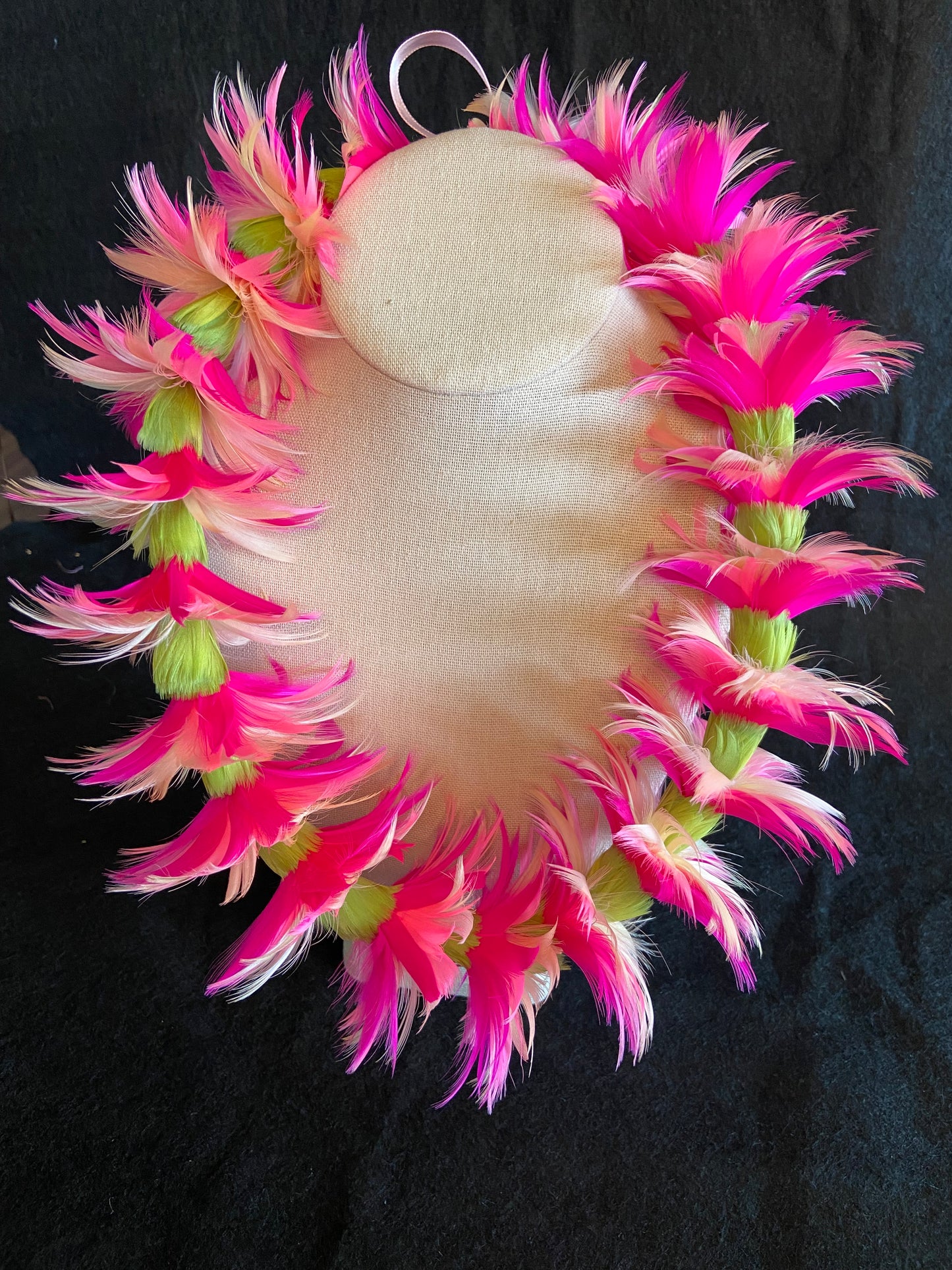 Pink Okole 'Oi 'Oi (Marigold) lei hulu (feather lei)